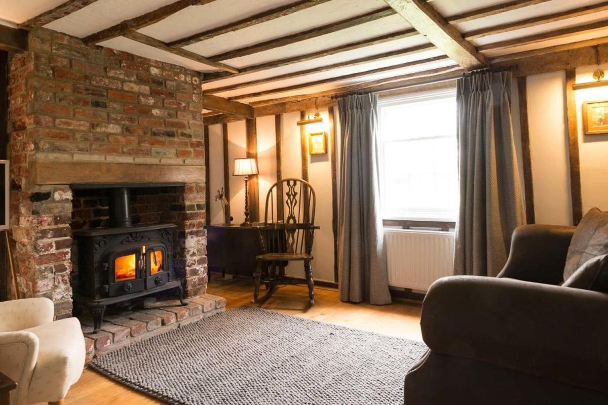 Navigation Cottage On The Historic Sea Lock Overlooking The Nature Reserve マルドン エクステリア 写真