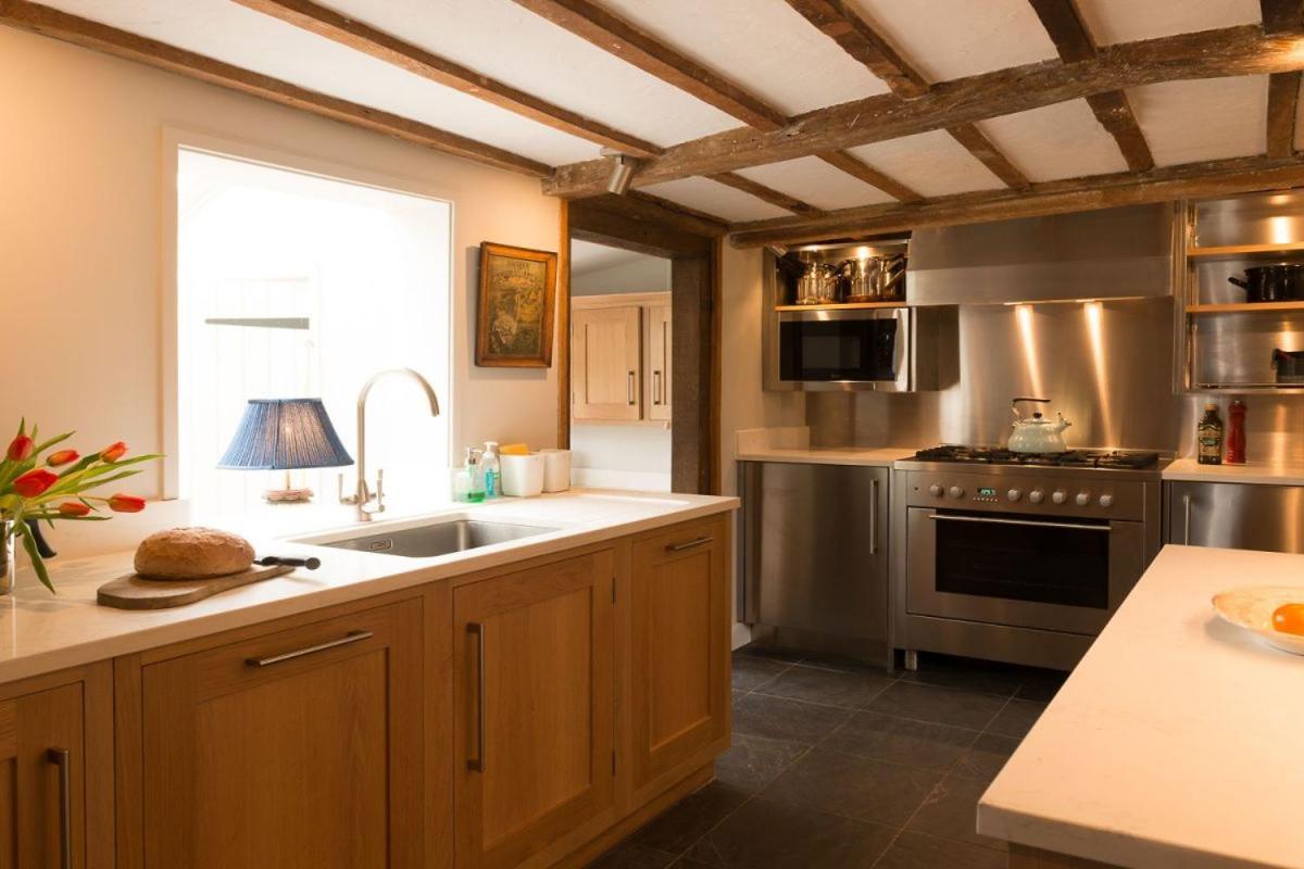Navigation Cottage On The Historic Sea Lock Overlooking The Nature Reserve マルドン エクステリア 写真