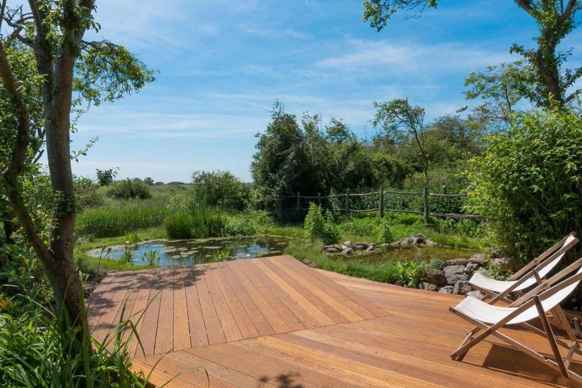 Navigation Cottage On The Historic Sea Lock Overlooking The Nature Reserve マルドン エクステリア 写真